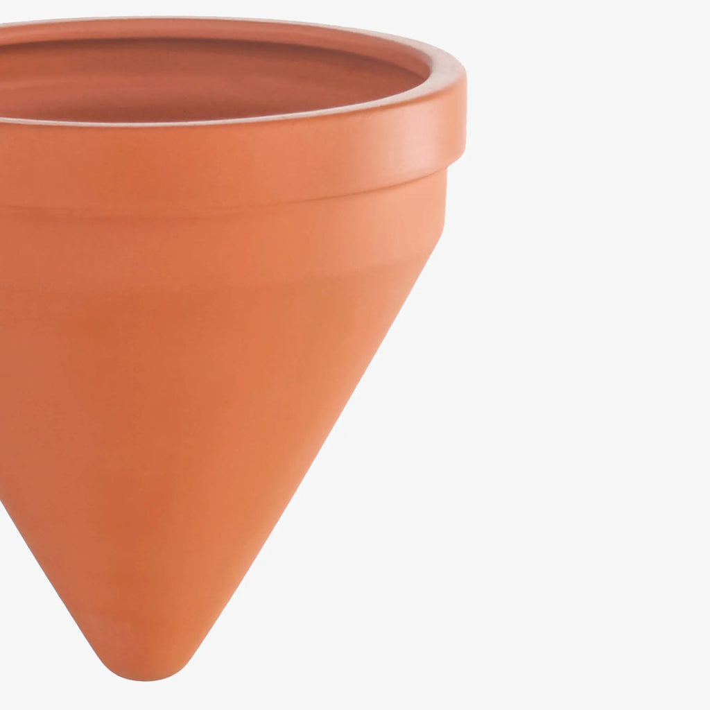 A-Pot ceramic pot planter