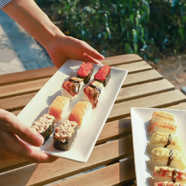 White-Rectangular-Platters-with-meals