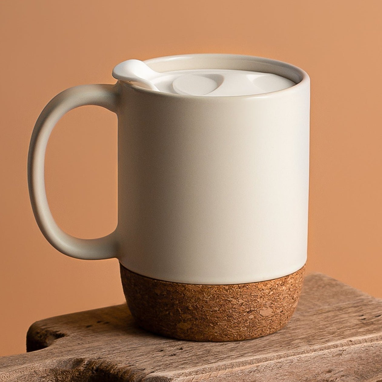 Ceramic Coffee Mug with Lid & Cork Bottom