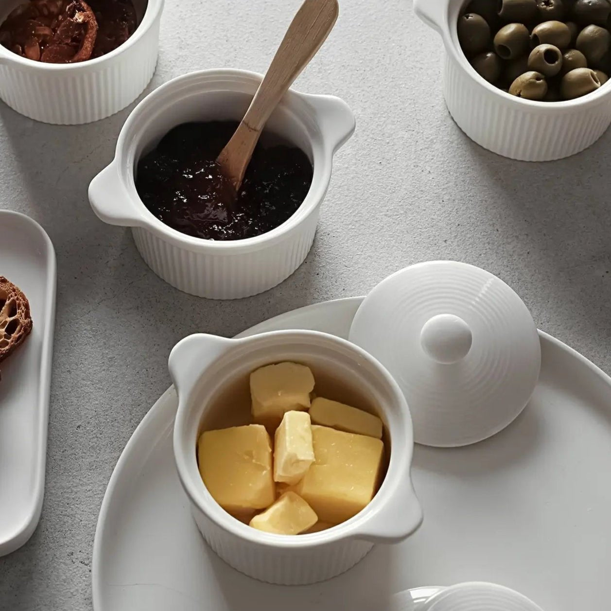 Wedding White Porcelain Ramekins with Handles & Lids - Thumbnail 3