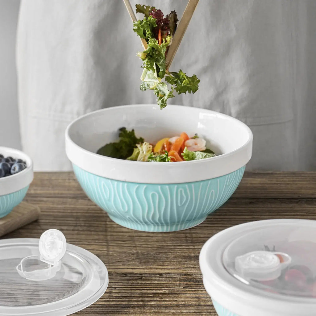 Light-Blue-Mixing-Bowls-with-Lids